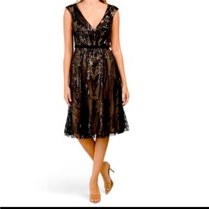 MAC DUGGAL Black sequin cocktail knee length dress size 8 NWOT